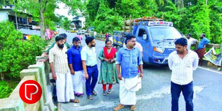 കൂടത്തായി പാലത്തിന്റെ സുരക്ഷ വിലയിരുത്തുന്നതിനായി വിദഗ്ധ സംഘം പരിശോധന നടത്തി