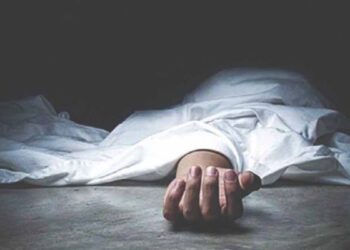 കാമുകന്റെയും സുഹൃത്തിന്റെയും സഹായത്തോടെ ഭർത്താവിനെ ക്രൂരമായി കൊലപ്പെടുത്തിയത് ചെവിയിൽ വിഷം ഒഴിച്ച്