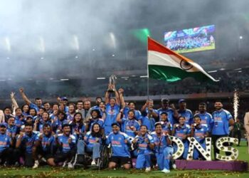 കന്നിക്കിരീടം നേടിയ ഇന്ത്യൻ ടീമിന് പ്രശംസയുമാaയി മോഹൻലാലും മമ്മൂട്ടിയും ; നിങ്ങളെയോർത്ത് അഭിമാനിക്കുന്നു’