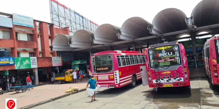 ബസിൻറെ സമയങ്ങൾ അറിയാതെ ഇനി കാത്തുനിൽക്കേണ്ടതില്ല ; കോഴിക്കോട് ബസ് സ്റ്റാൻഡിൽ LED സ്‌ക്രീന്‍, സ്റ്റോപ്പുകളില്‍ QR കോഡ് സ്ഥാപിക്കും