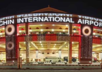 വിമാന സര്‍വിസുകള്‍ താളംതെറ്റി : നെടുമ്പാശേരിയിൽ കുടുങ്ങി ഉംറ തീര്‍ഥാടകര്‍