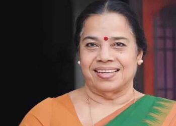 പി കെ ശ്രീമതിയുടെ ബാഗ് കവർന്നു  ; സ്വർണാഭരണങ്ങളും 40,000 രൂപയും മൊബൈൽ ഫോണും നഷ്ടപ്പെട്ടു.