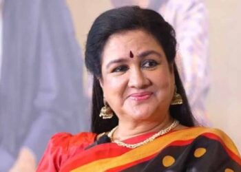 ജീവിതത്തിലെ മാറ്റങ്ങൾ വൈകാരികമായി തളർത്തി മദ്യപാനം ശീലിച്ചത് ചെന്നു കയറിയ വീട്ടിൽ നിന്ന് ; തുറന്നു പറഞ്ഞു ഉർവശി