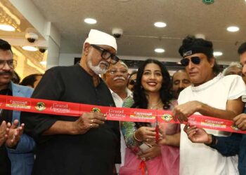 ബോബി ചെമ്മണൂര്‍ ഇന്റര്‍നാഷണല്‍ ജ്വല്ലേഴ്‌സിന്റെ  തിരൂര്‍ ഷോറൂം ഉദ്ഘാടനം ചെയ്തു