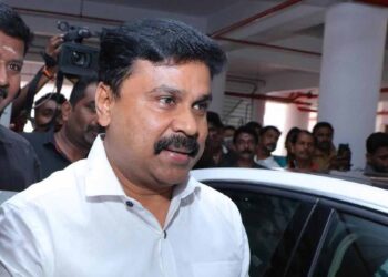 നടിയെ ആക്രമിച്ച കേസ് ; ദിലീപ് കുറ്റവിമുക്തൻ പള്‍സര്‍ സുനിയടക്കമുള്ള ആറു പ്രതികള്‍ കുറ്റക്കാര്‍