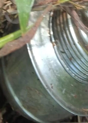 ചെറുവാഞ്ചേരിയിൽ പൊലീസുകാരന്റെ വീടിനു നേരെ ബോംബേറ്ഒഴിവായത് വൻ ദുരന്തം